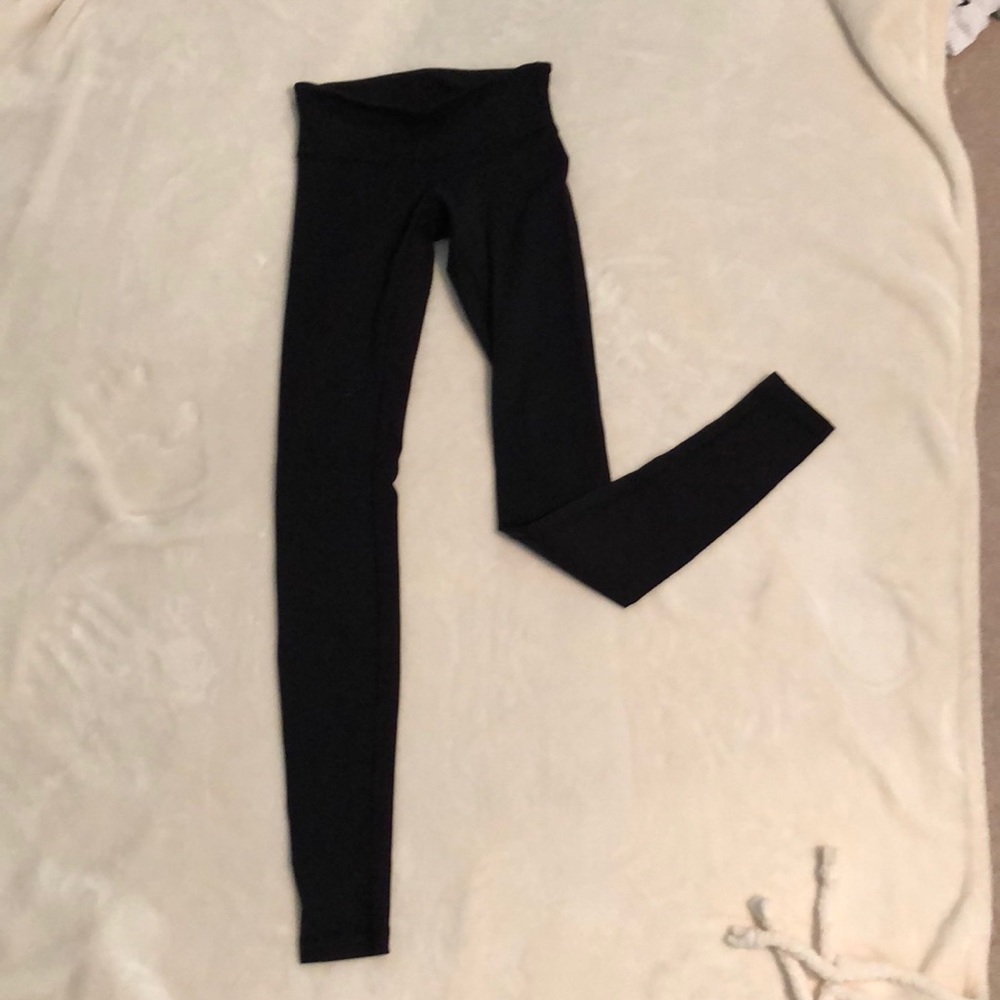 Black lululemon wonder under full length leggings